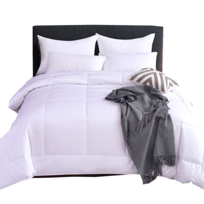 Organic Club Luxurious Camel Wool Comforter With Noiseless Cotton Cover. Medium Weight