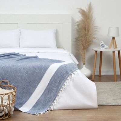 Picnic and Beach Cotton Blanket with Fringe (blue, white)