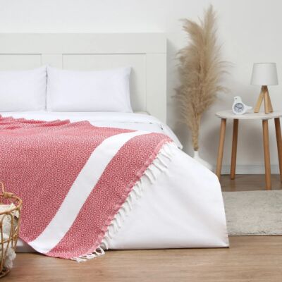 Picnic and Beach Cotton Blanket with Fringe (red, white)