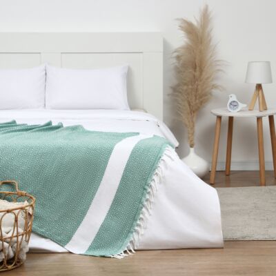 Picnic and Beach Cotton Blanket with Fringe (green, white)