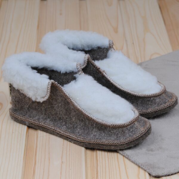 Comfort Women&#039;s Moccasins With Fur