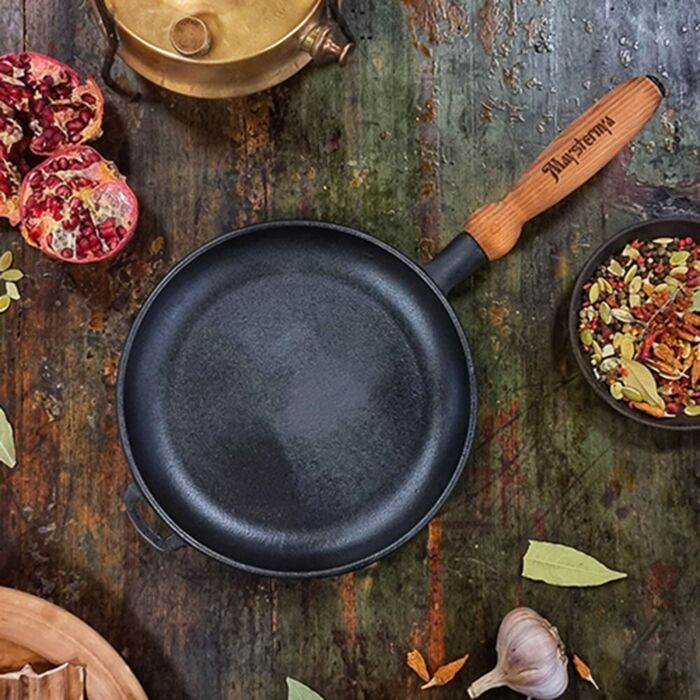 Cast Iron Pancake Pan with Wooden Handle