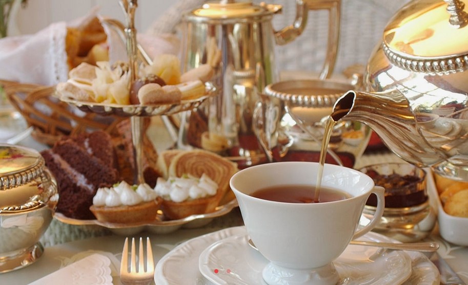 England tea traditions
